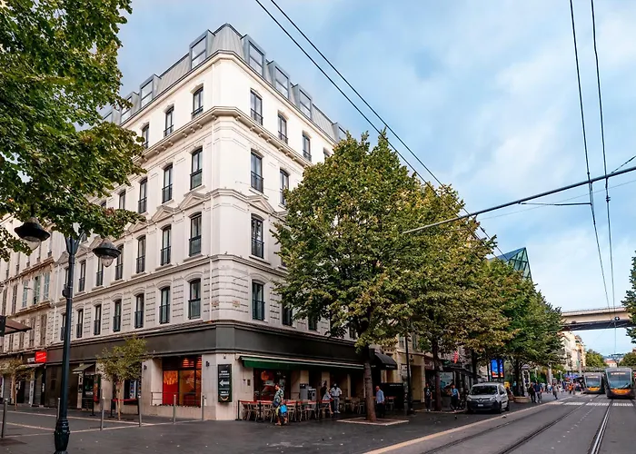 Ikonik Jean Medecin Hotel Nice